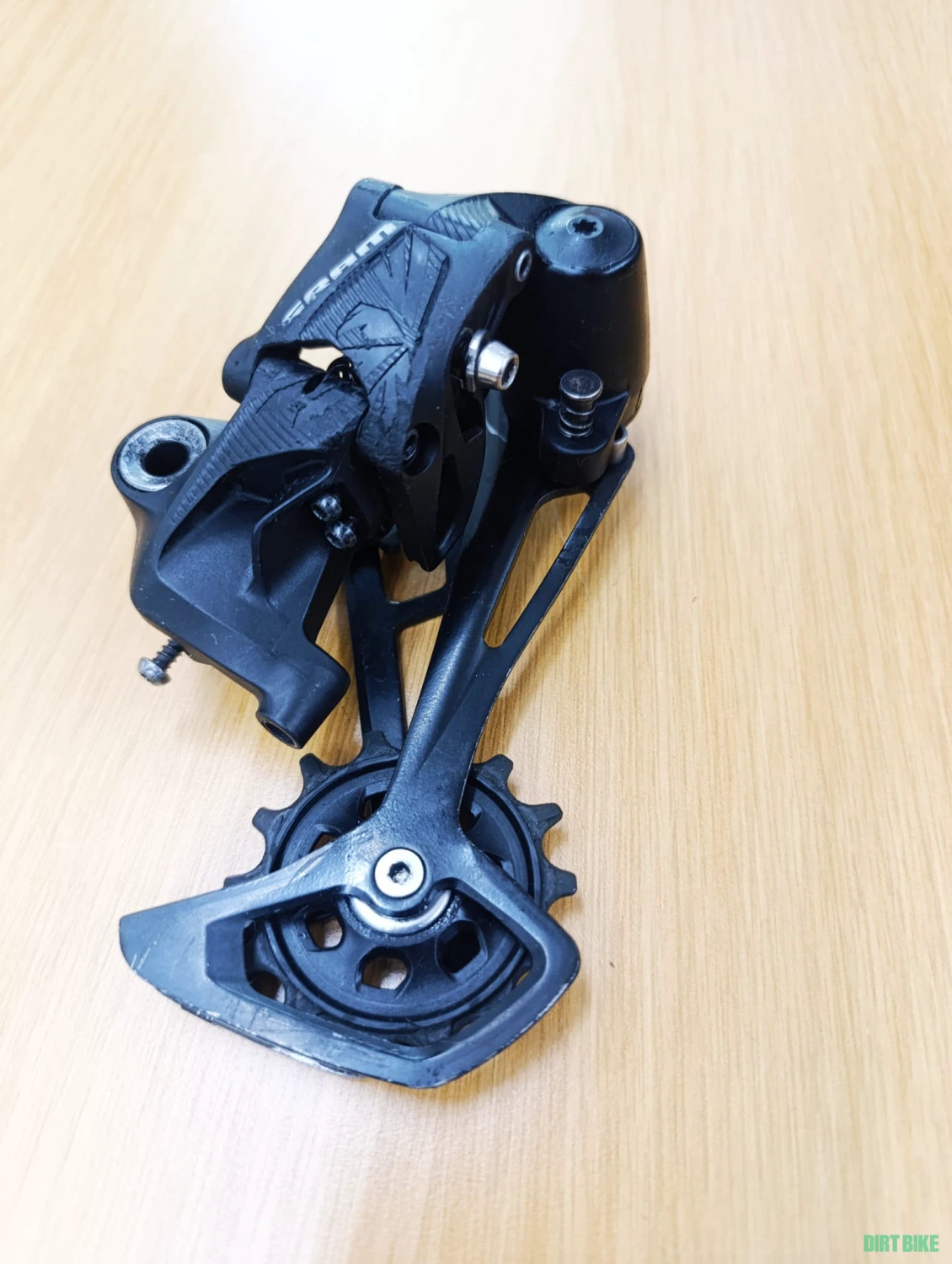 1. Schimbator spate deraior Sram SX