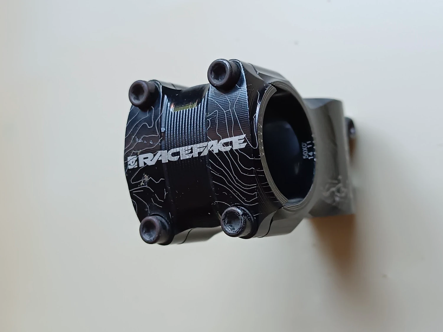 3. Pipa Race Face Atlas
