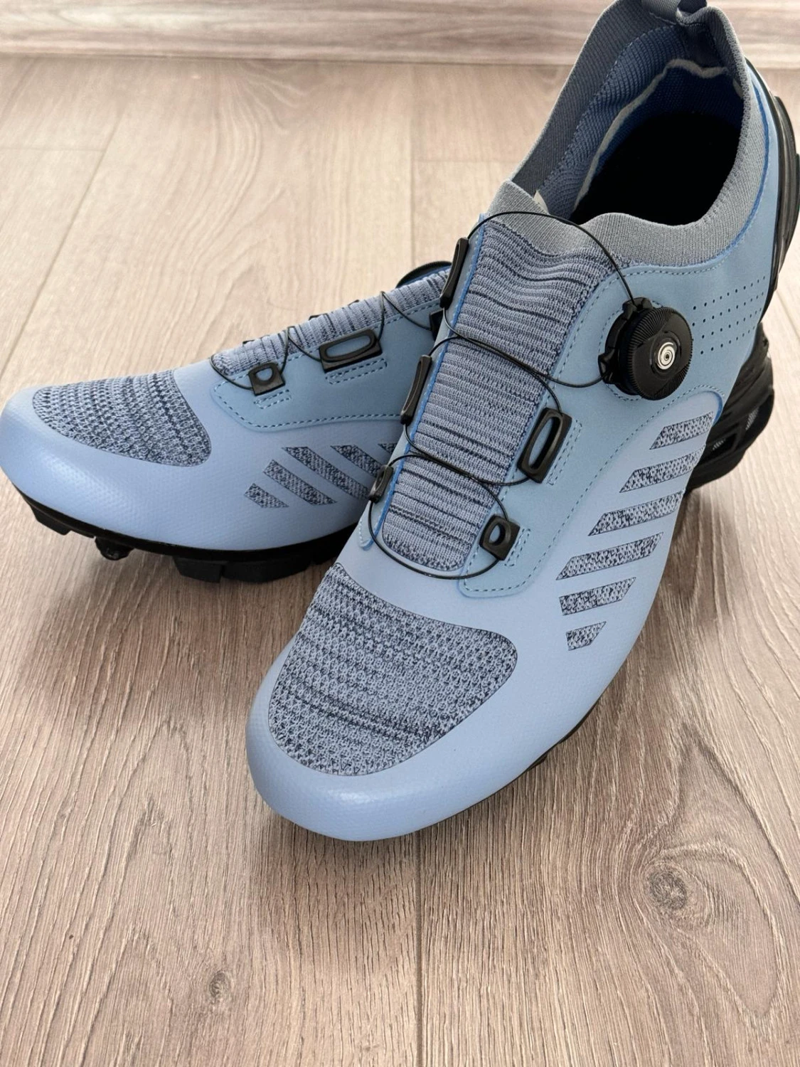 1. Pantofi ciclism SPD/MTB LiXing chinese size 47 ( best fit start from 28,5 cm)