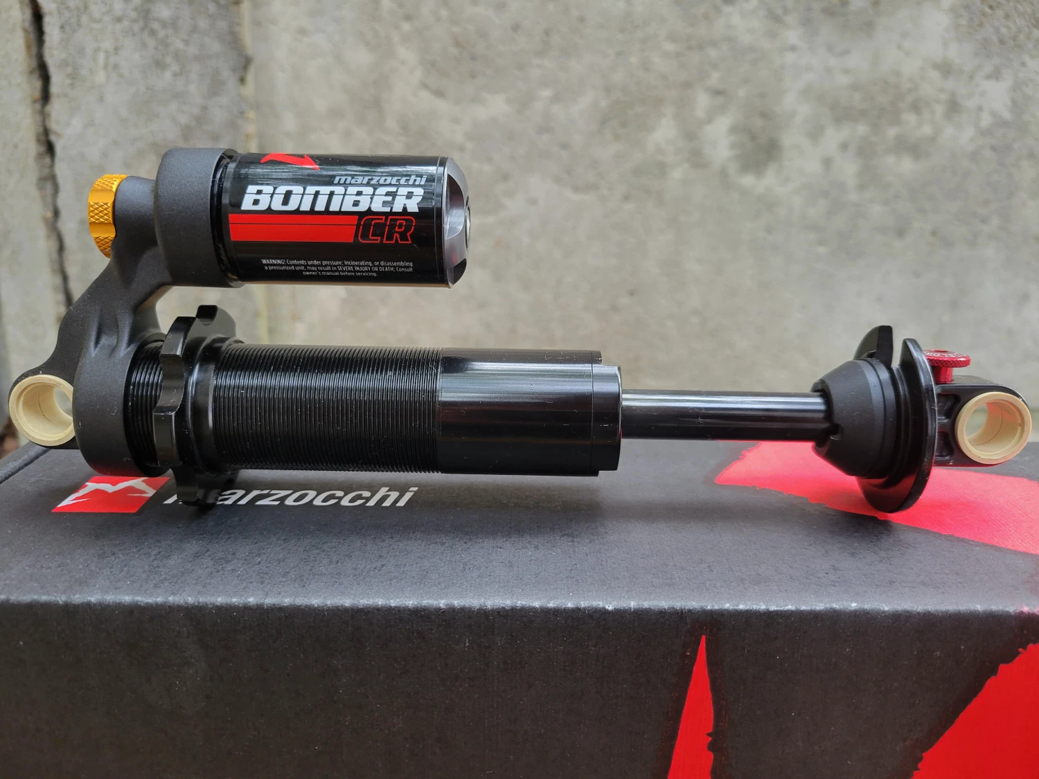 1. Marzocchi Bomber CR A Coil 230x65 metric