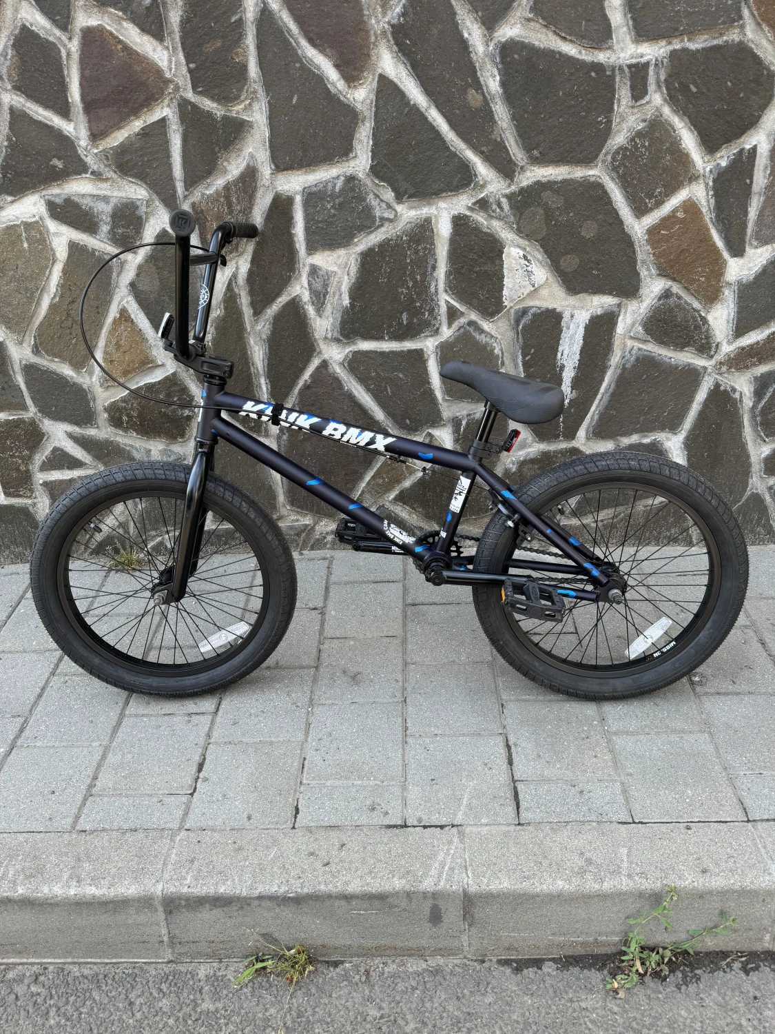 1. BMX Kink Curb