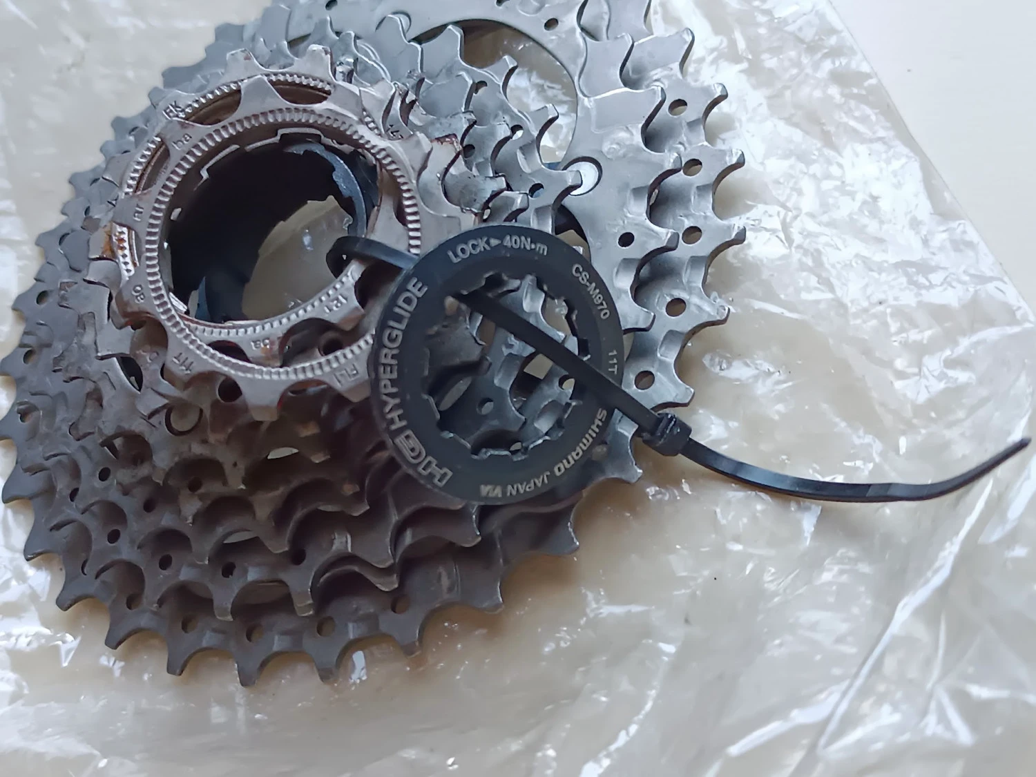 2. Pinioane Shimano XTR CS-M970 Hyperglide - Folosite, 9 Viteze