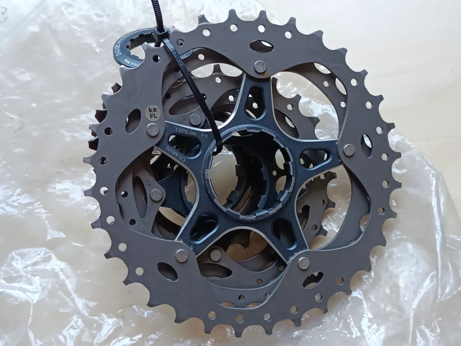 3. Pinioane Shimano XTR CS-M970 Hyperglide - Folosite, 9 Viteze