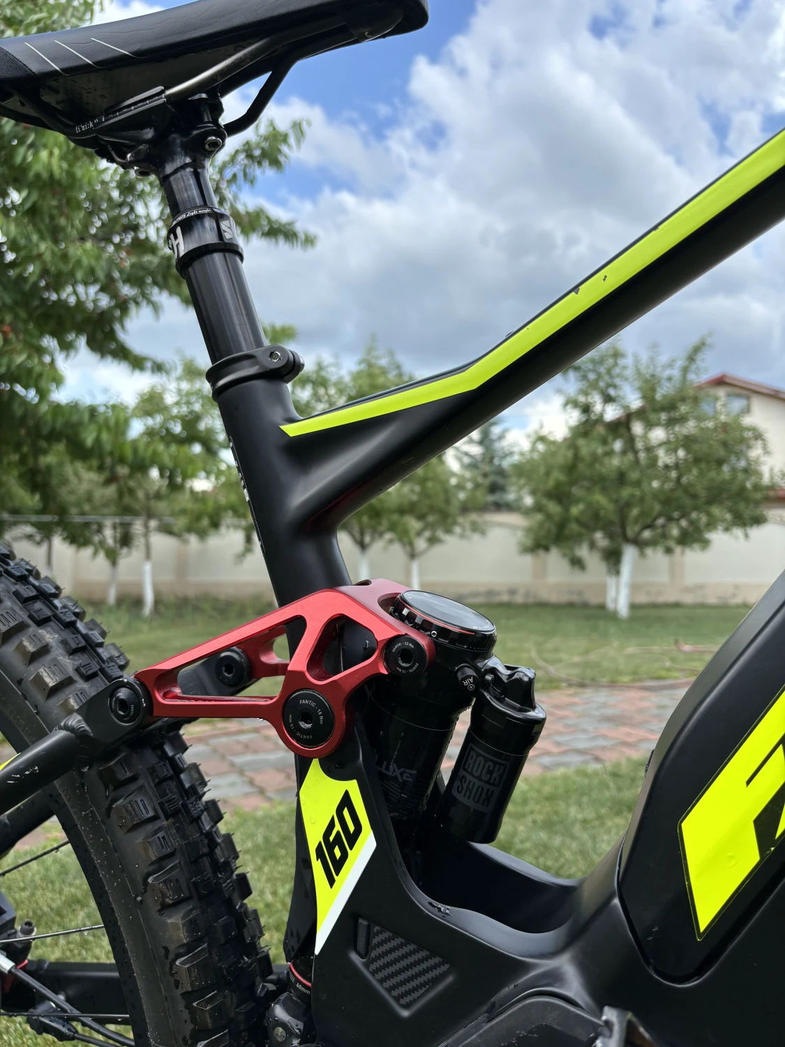 4. Vand urgent e bike Fantic Xf1 ediție specială!