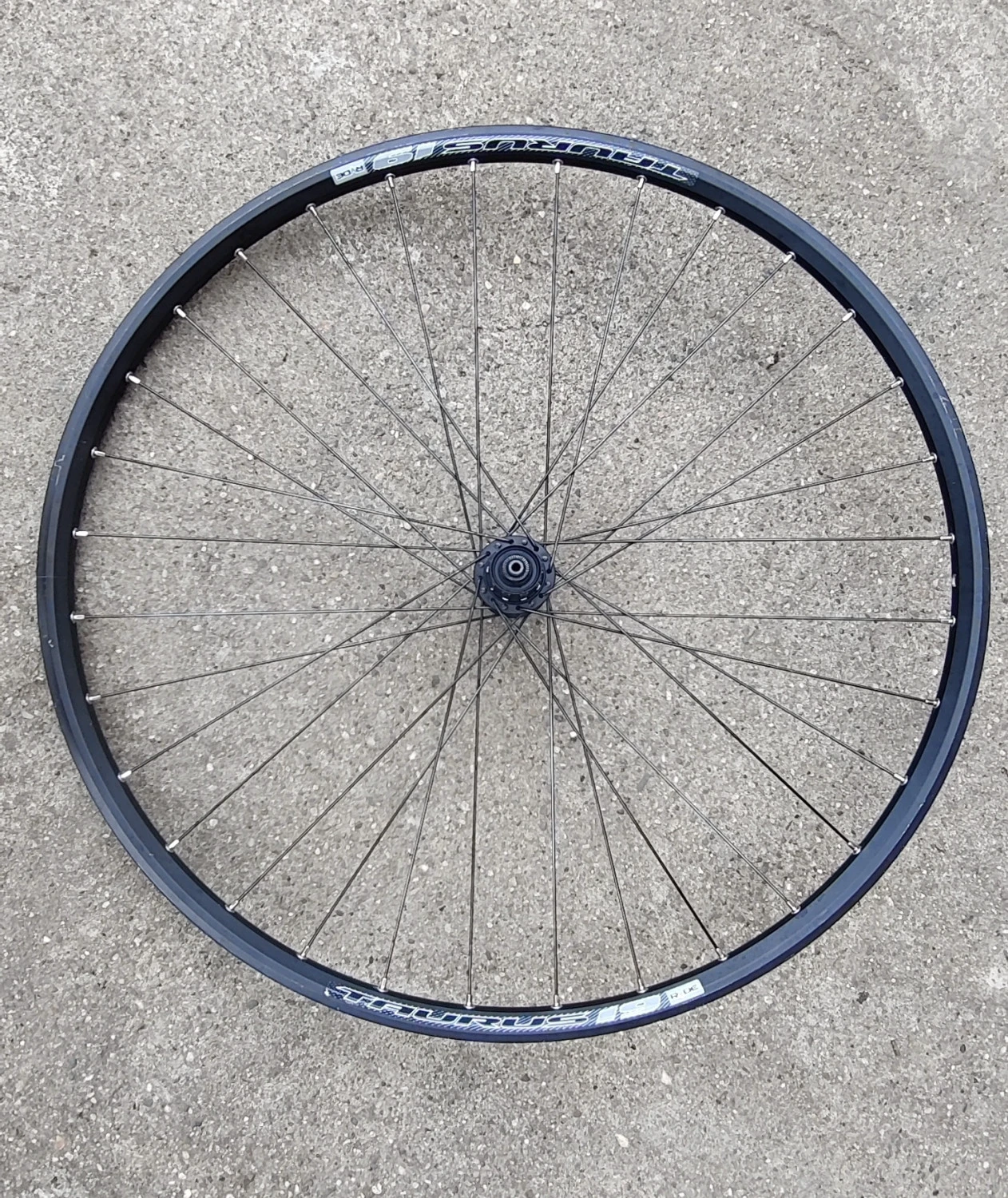 2. Roata spate Mtb 29er Shimano Deore - Rigida/Ryde