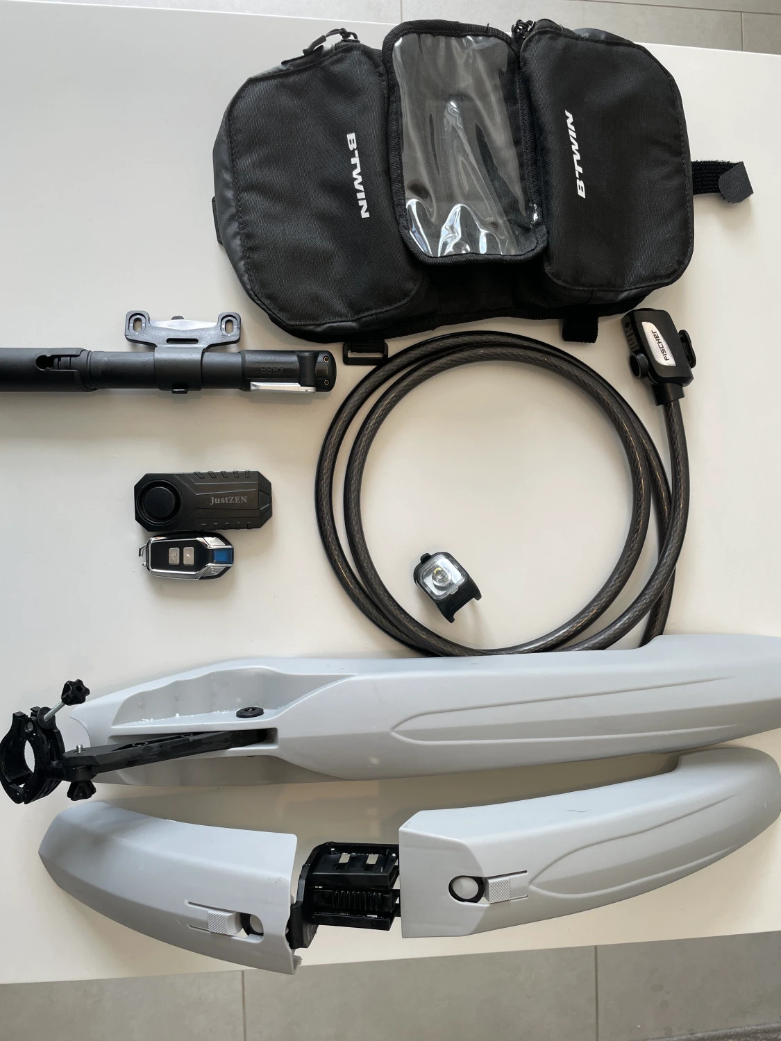 6. Vând bicicleta MTB