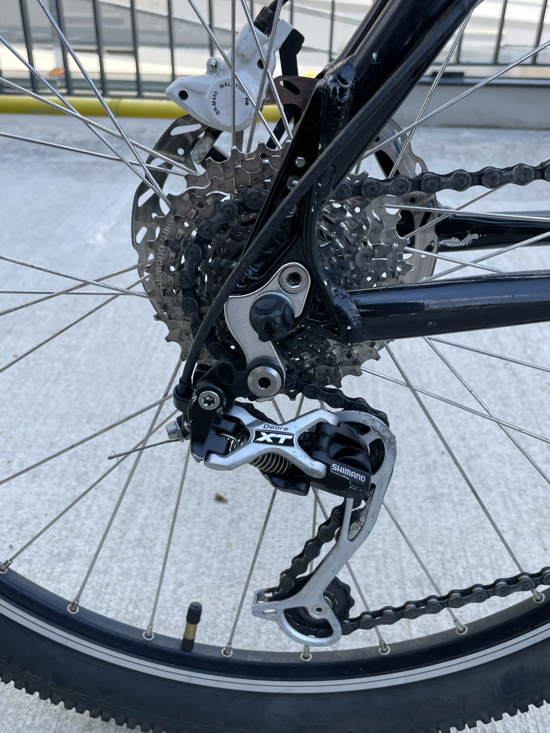 4. Vând bicicleta MTB