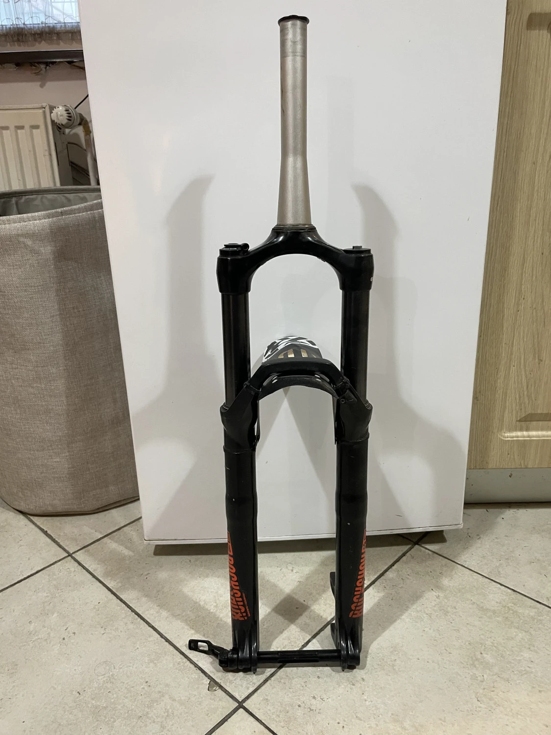 1. Furcă rockshox recon de 29 sau 27,5+ pt all-mountain sau emtb aer
