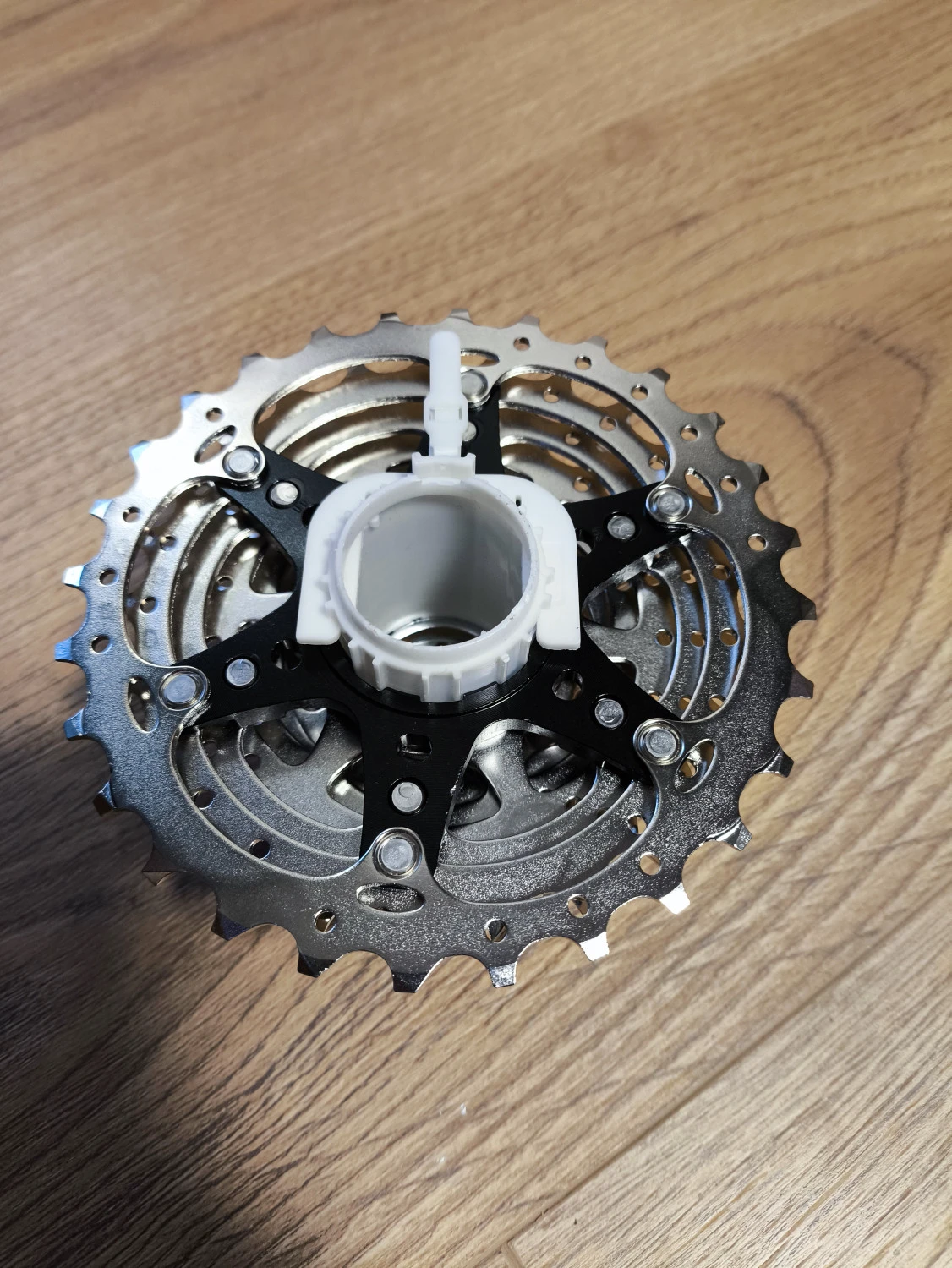 3. Pinioane Shimano 105 r7000 11-28t