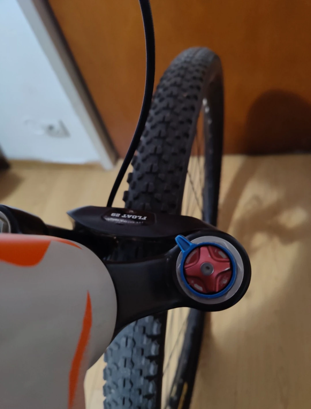 1. Furca Fox Flot 29 Evolution