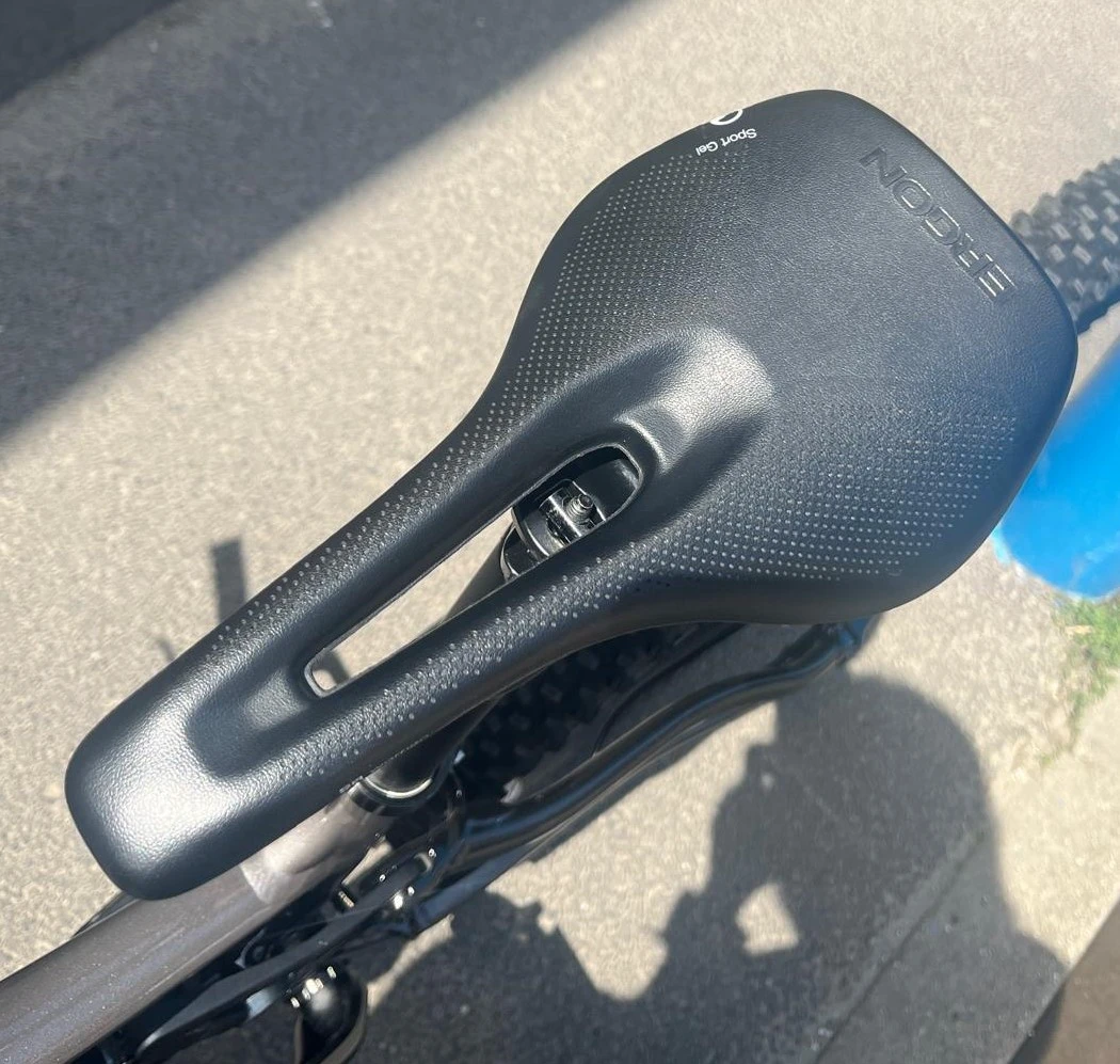 1. Șa pentru femei : Ergon SR Sport Gel