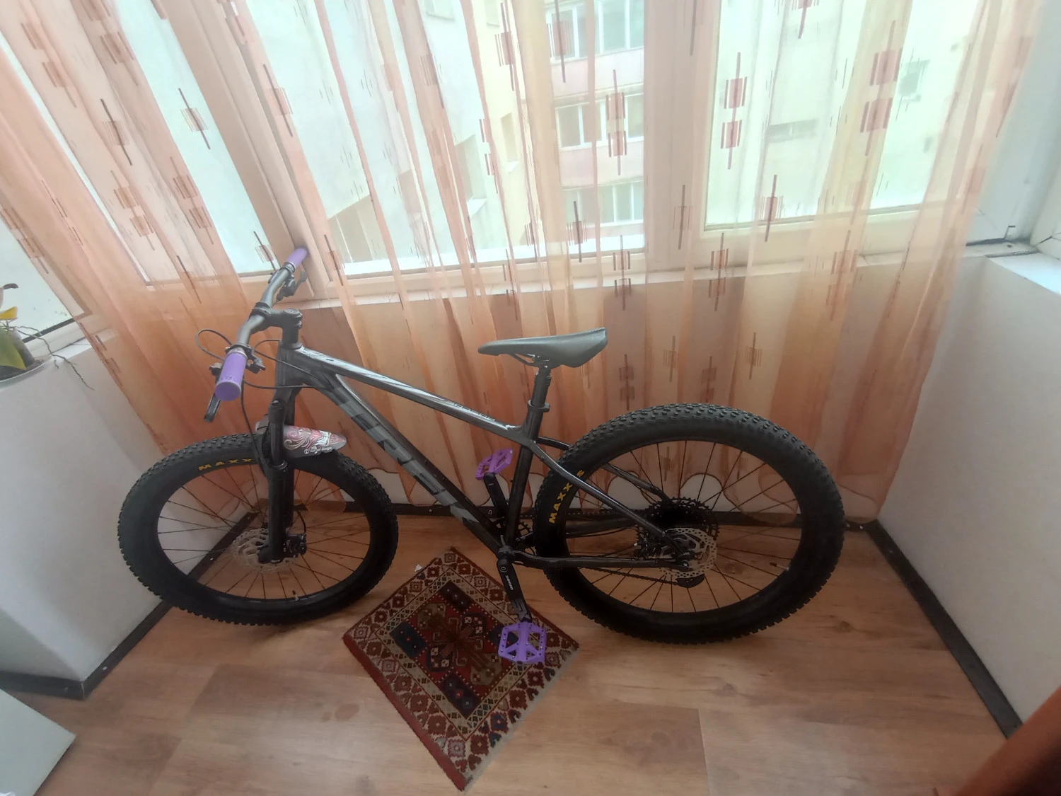 1. Bicicleta Trek Roscoe 7 hard tail Enduro