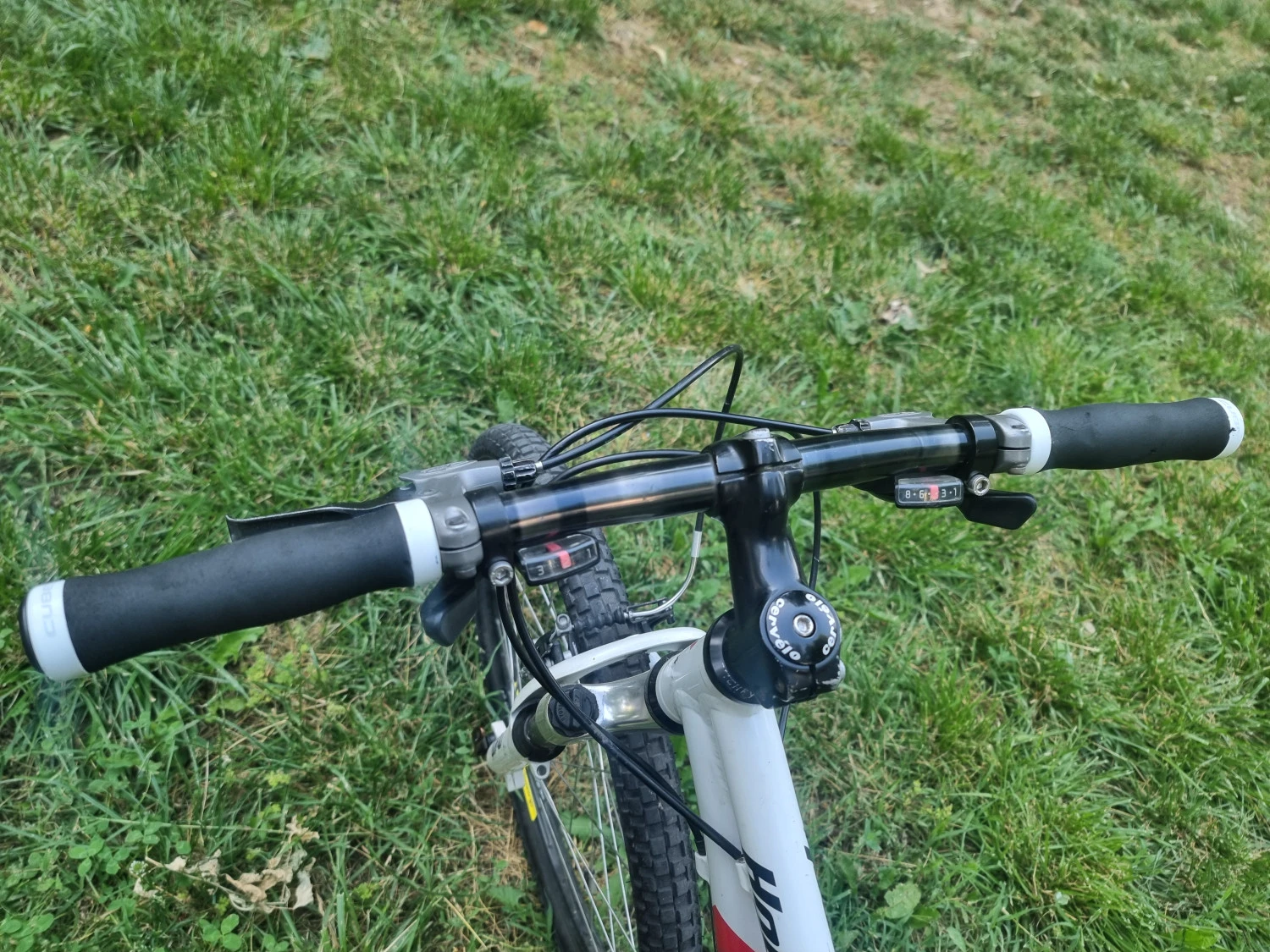 3. Specialized Hotrock A1 FSR