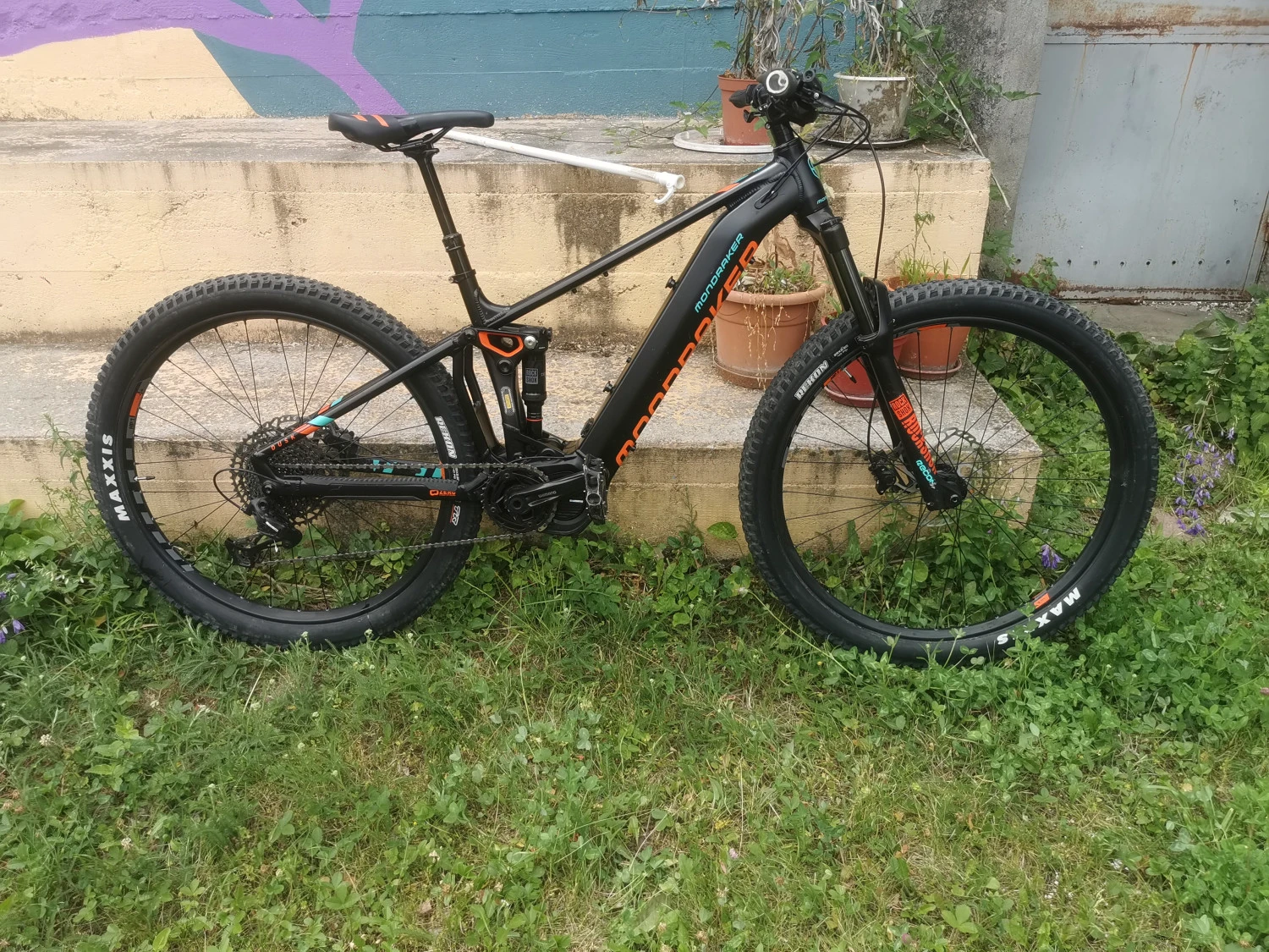 1. Vand bicicleta electrica mondraker dusk