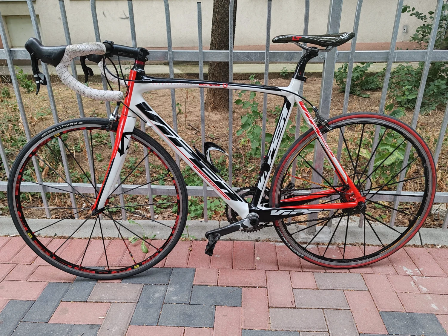 3. Cursiera carbon mărimea 56