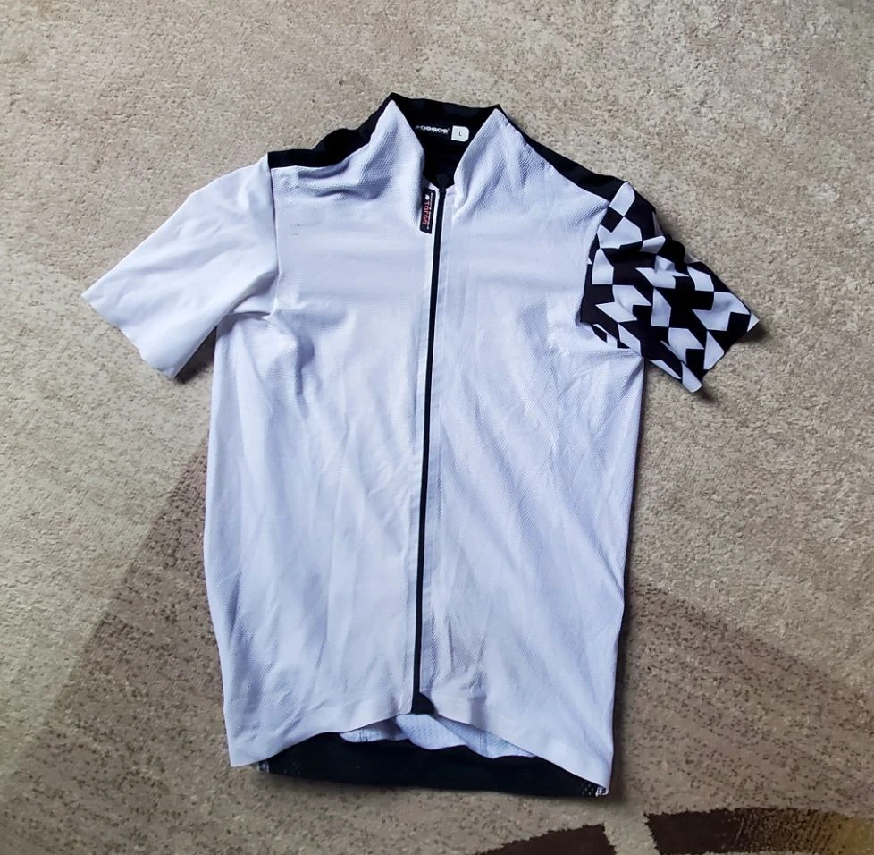1. Assos Equipe RS S9 Targa