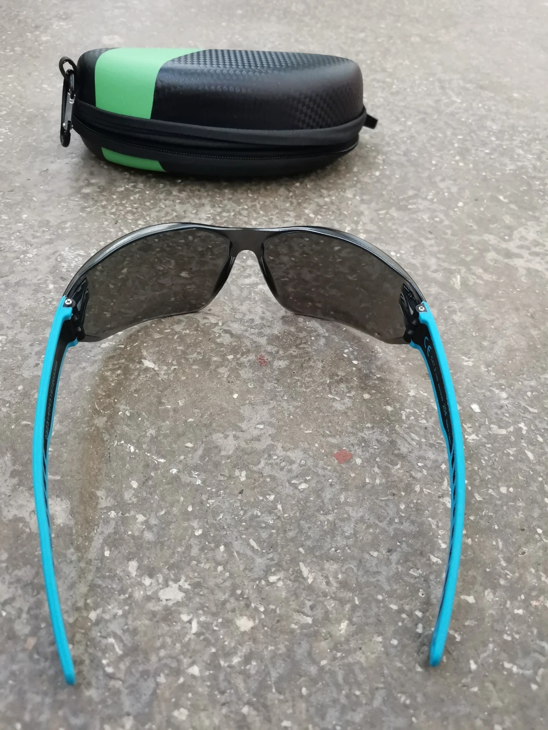 5. Ochelari soare UVEX SportStyle 204 - Albaștri