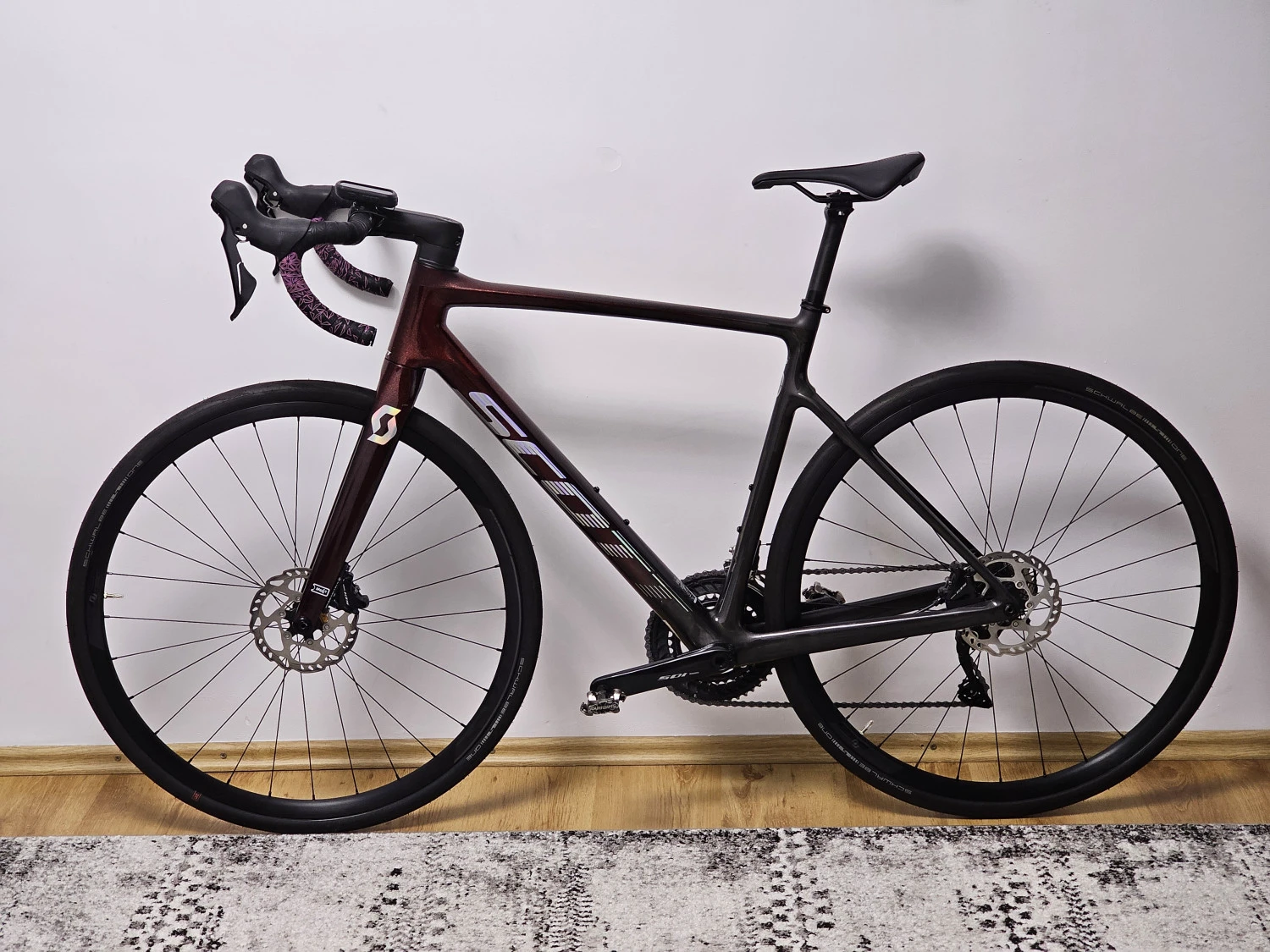 1. Scott Addict 30 M54 carbon disc 2022