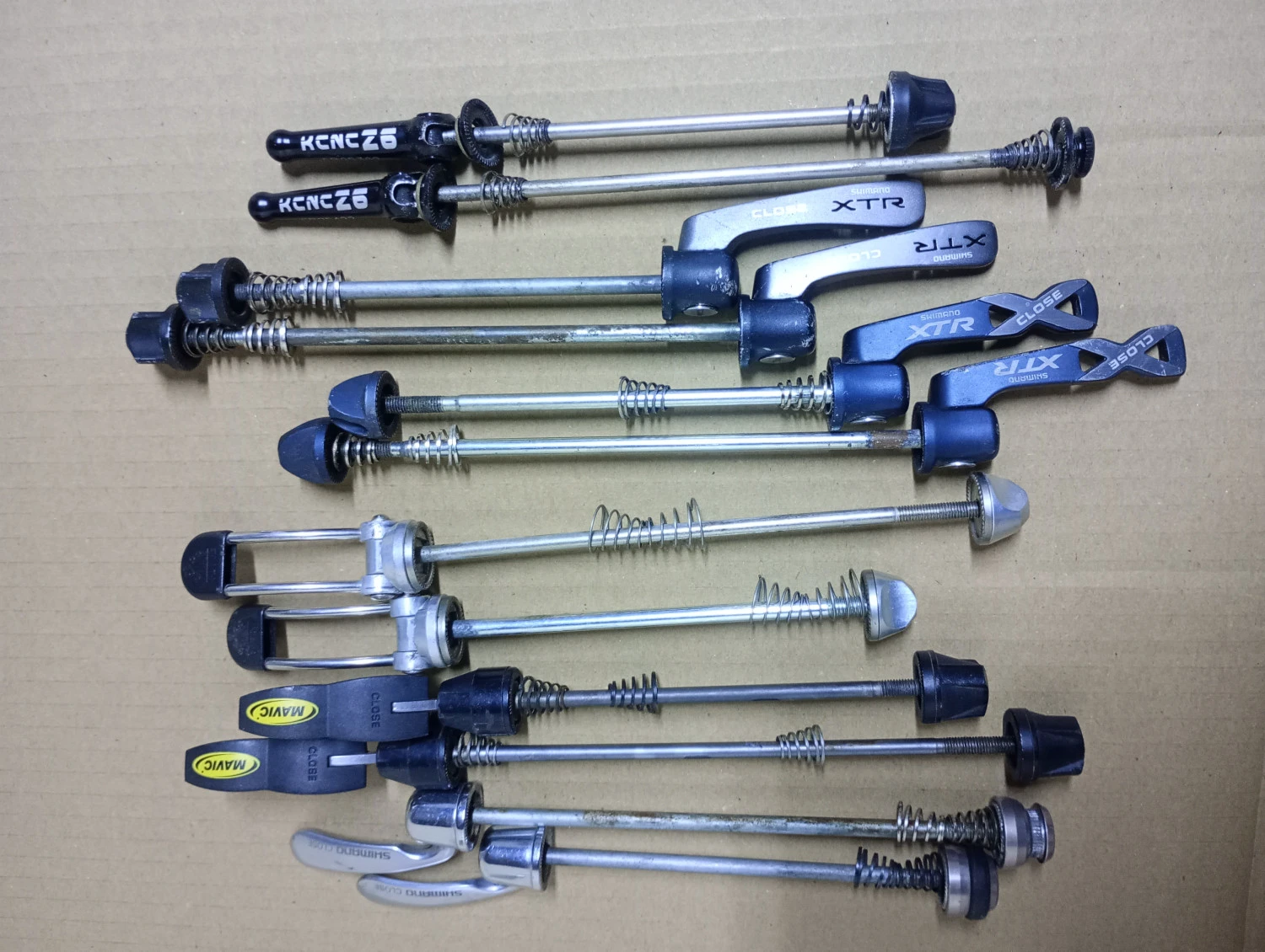 1. Hugi , Xtr , kcnc