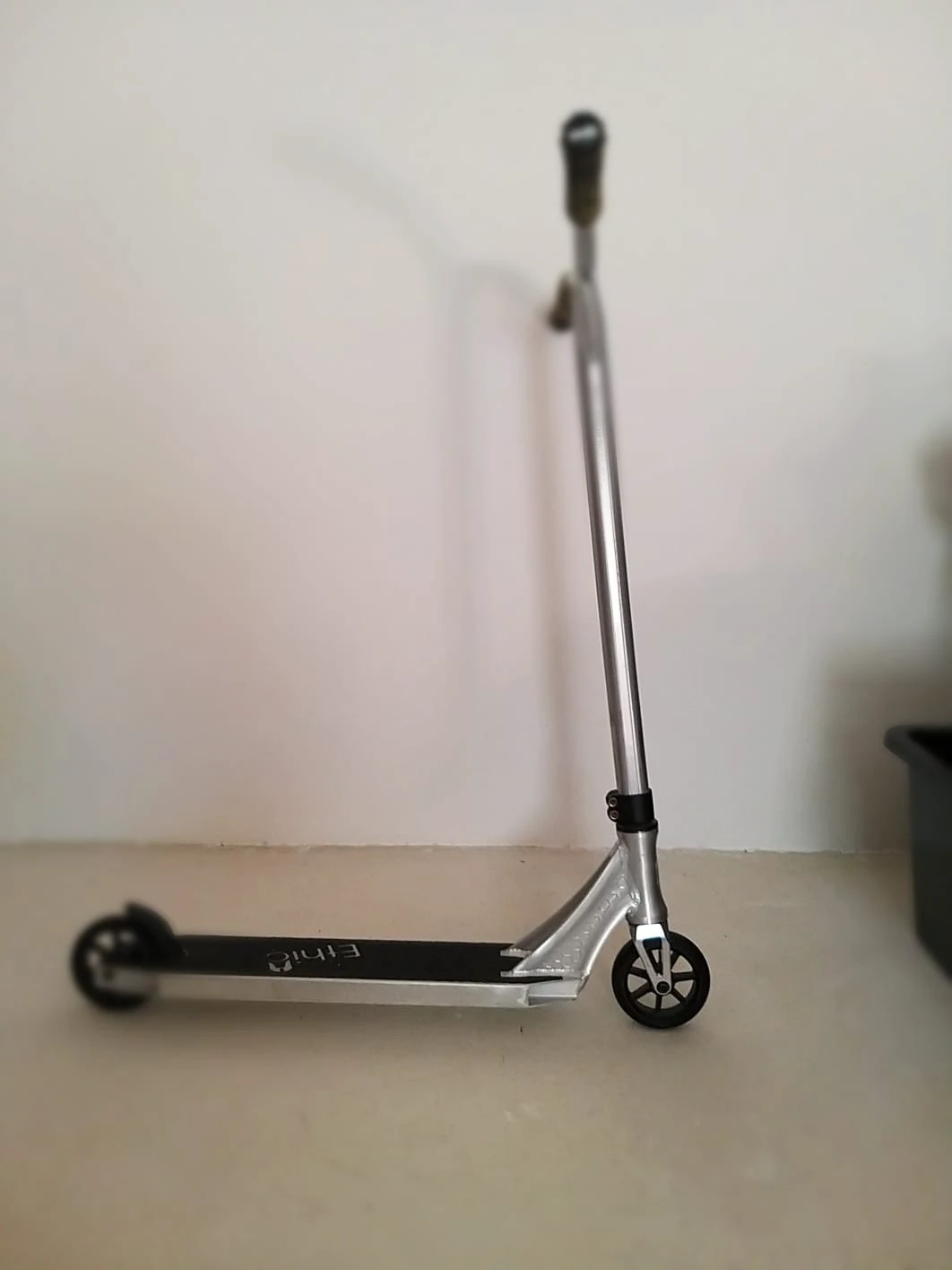 19. Trotineta Ethic DTC Erawan Brushed (aluminiu 6061 T6)