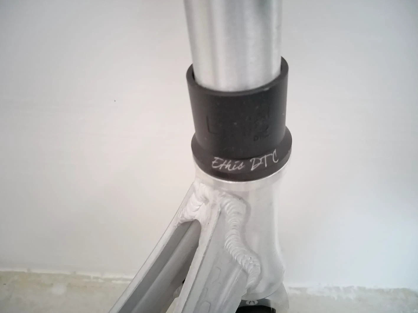 11. Trotineta Ethic DTC Erawan Brushed (aluminiu 6061 T6)