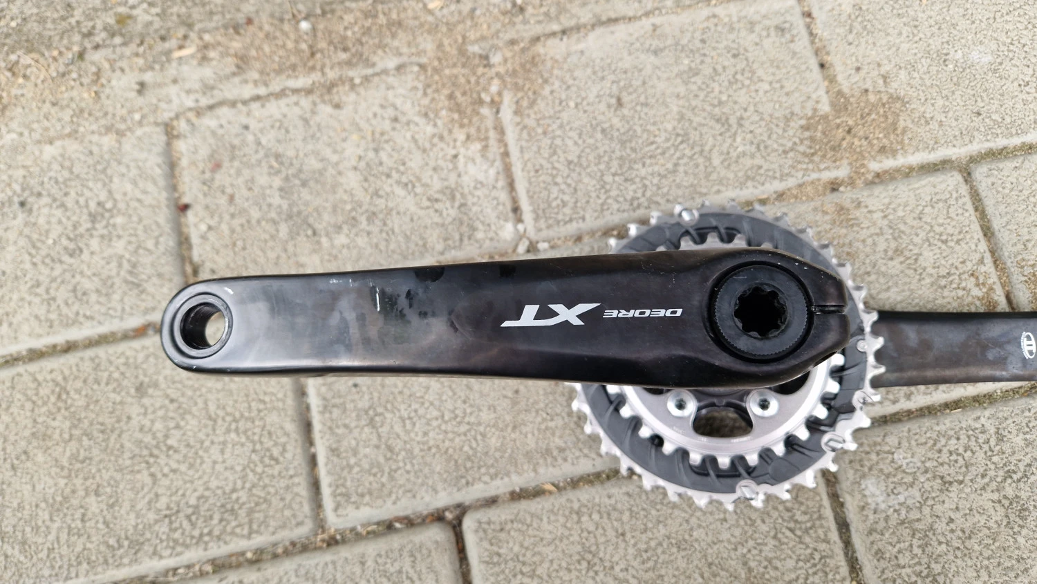 2. De vanzare pedalier Shimano Xt 2x11