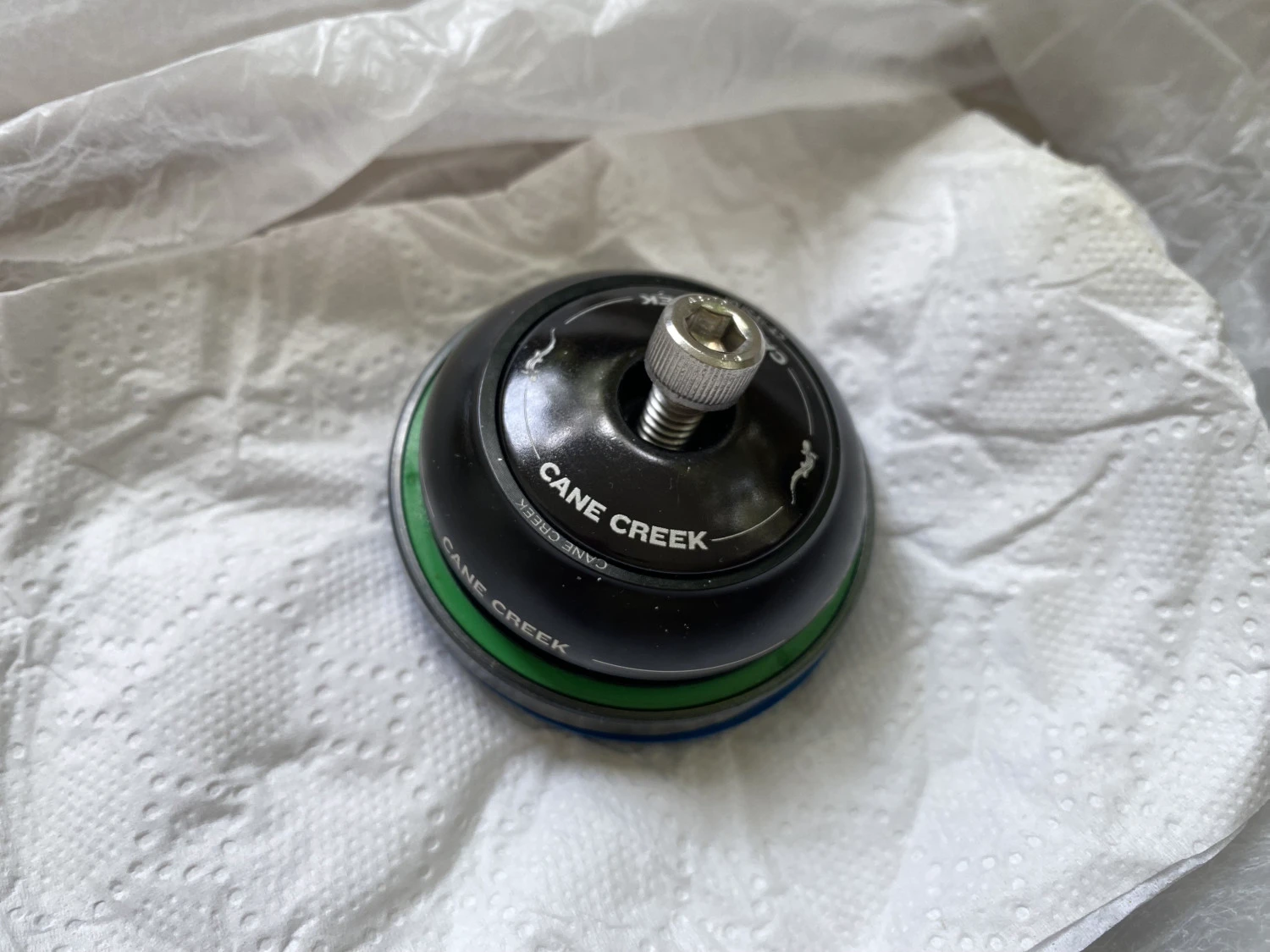 1. Cuvete integrate Headset Cane Creek TEN