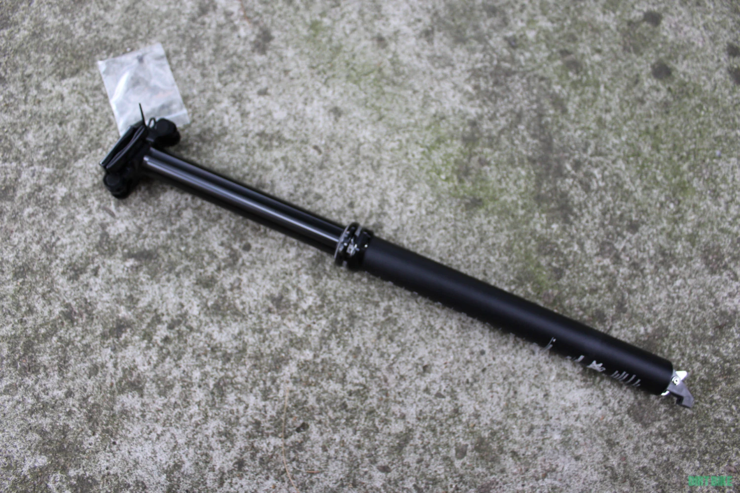 1. Dropper post FOX Transfer Performance Elite 30.9 mm - 475 mm/175 mm