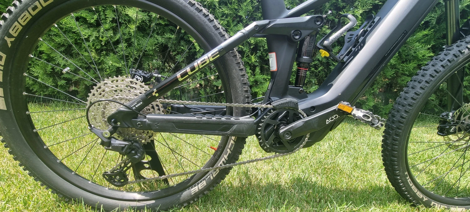 1. Cube stereo hybrid 140 hpc pro mărimea S