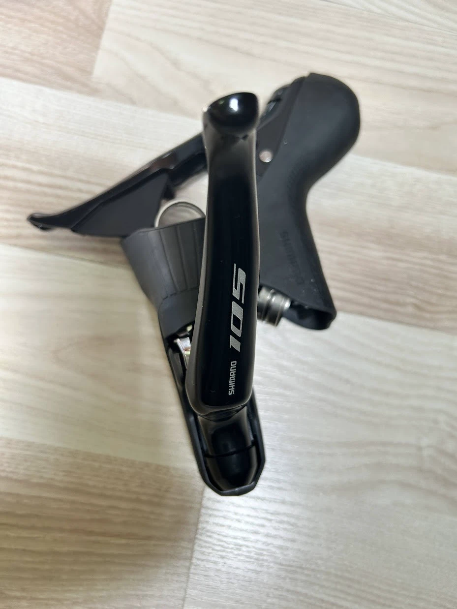 1. Shimano Manete Frana 7020/7025