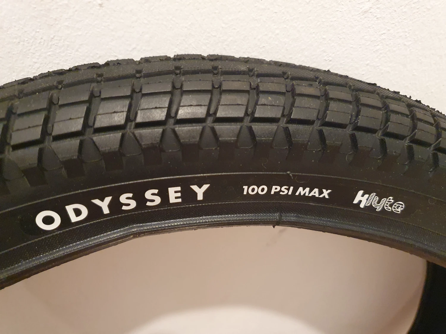 1. Odyssey Aitken K-Lyte 2.25" Foldable