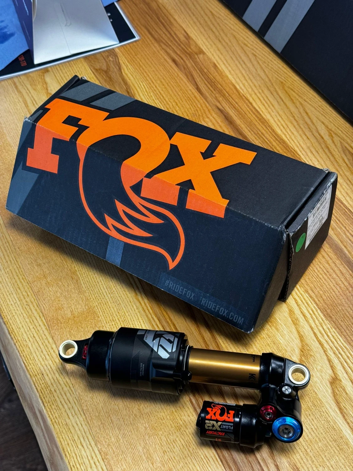 1. NOU Shock fox float x2 factory 2024