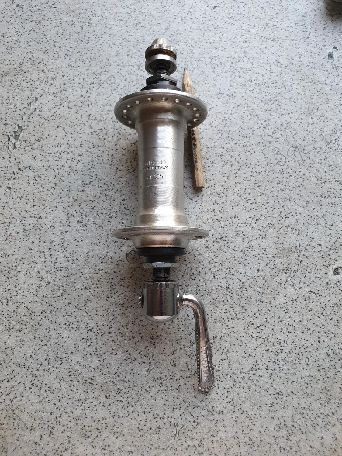 1. Miche A1205 butuc fata 36H