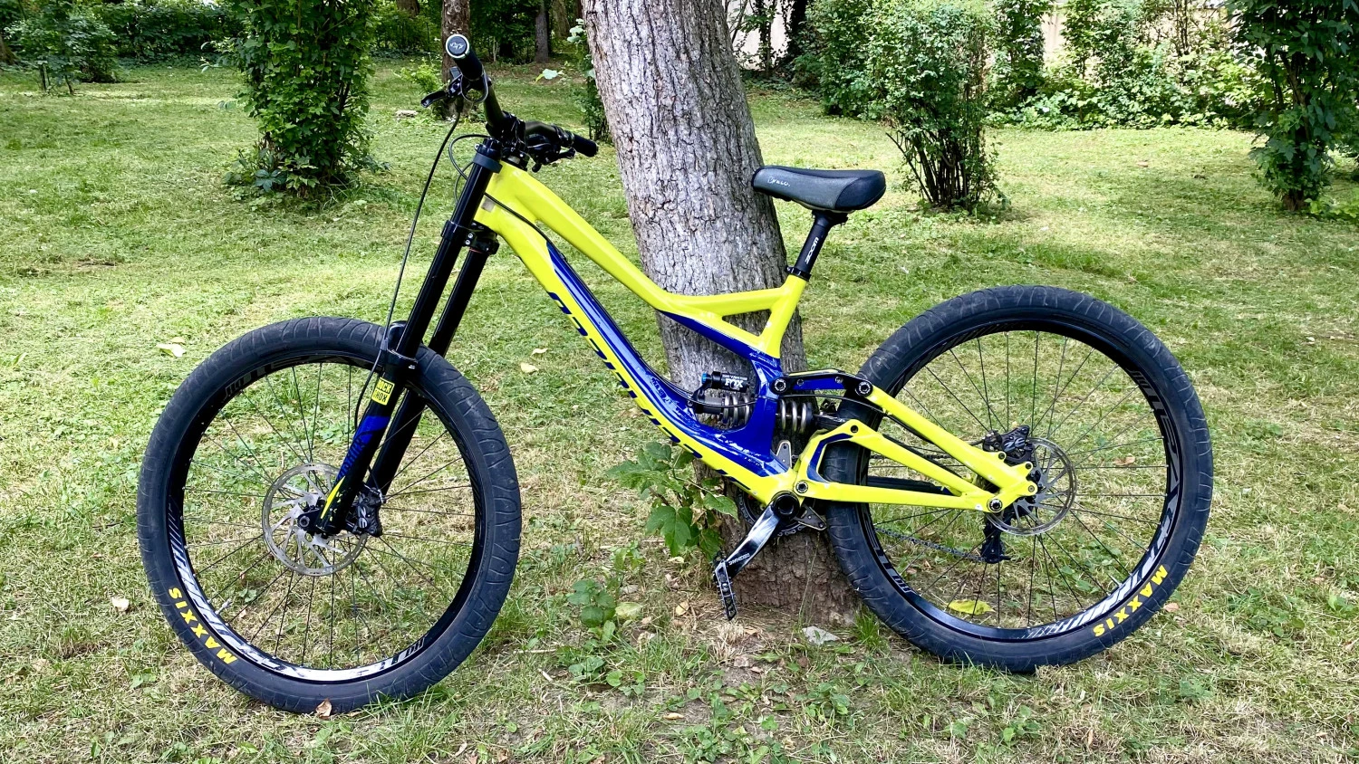 1. Specialized Demo 8 2015 650b