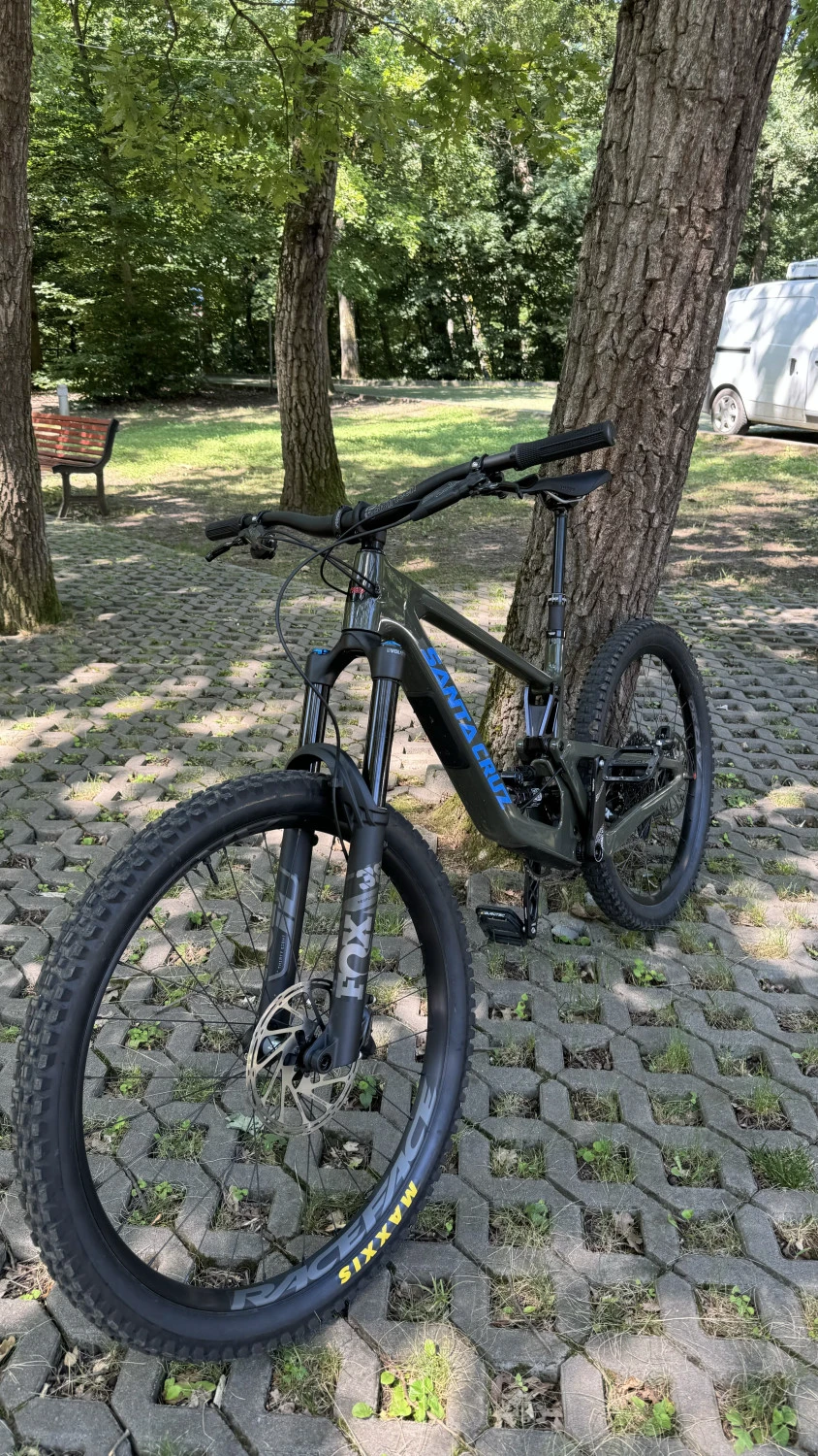 2. Vand un Santa Cruz Bronson CC