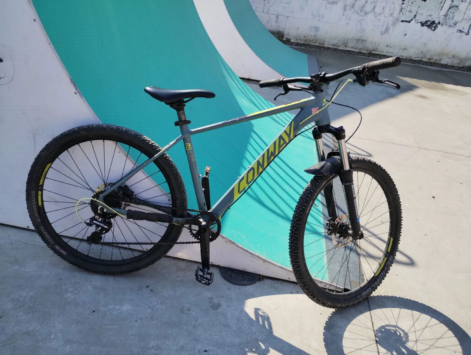 2. Vând bicicleta CONWAY MS 427 costum