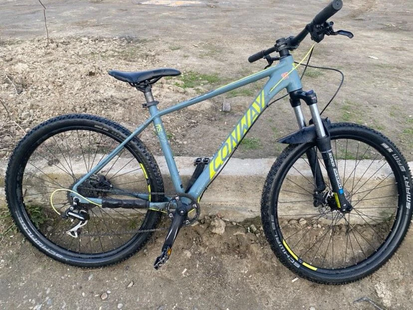 1. Vând bicicleta CONWAY MS 427 costum