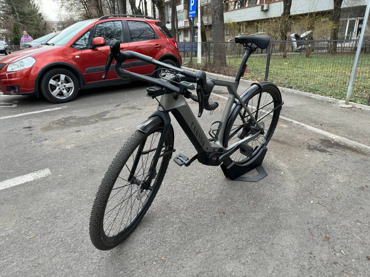 1. Bicicleta electrica carbon Canyon Grail ON CF 7