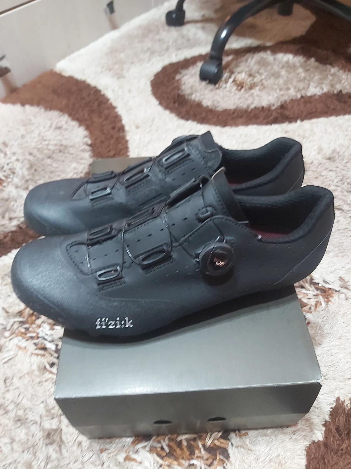 1. FIZIK VENTO OVERCURV X3