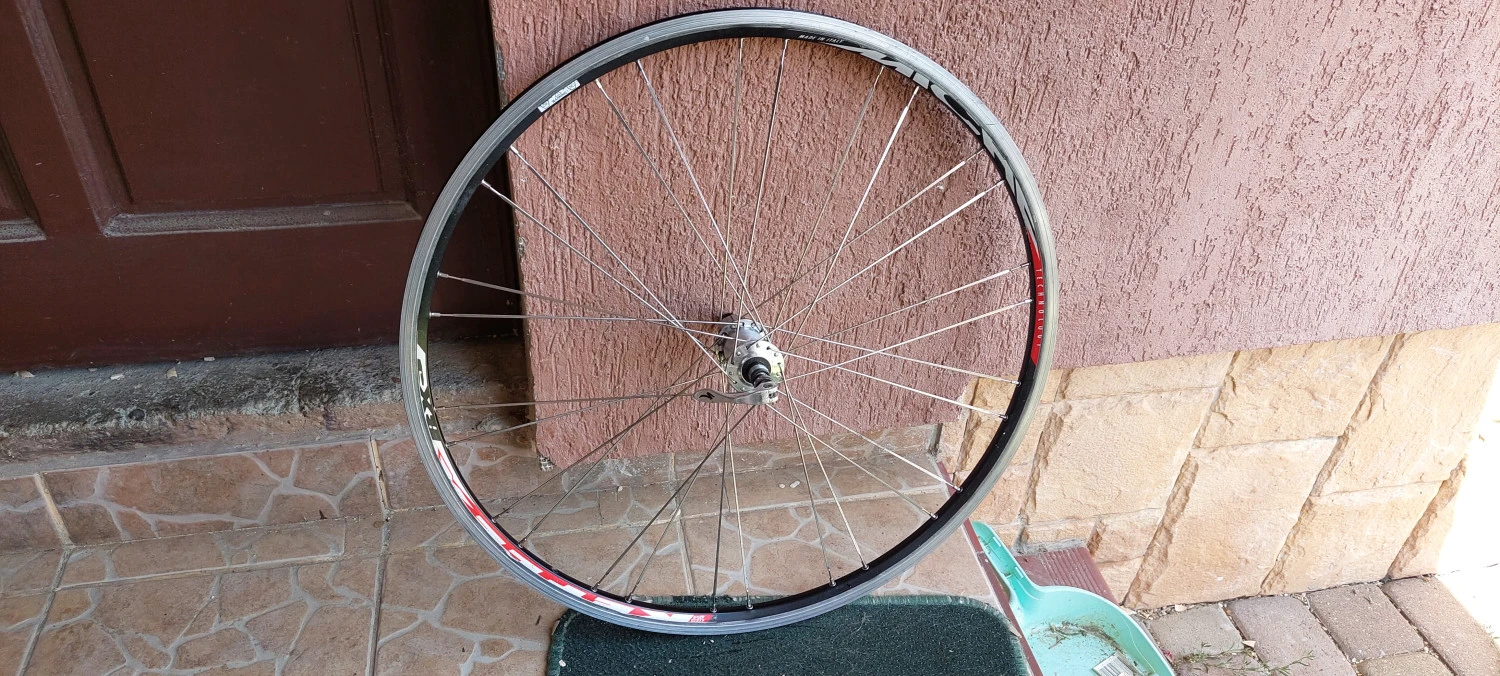 1. Roata spate cursiera Reflex pe rulmenti