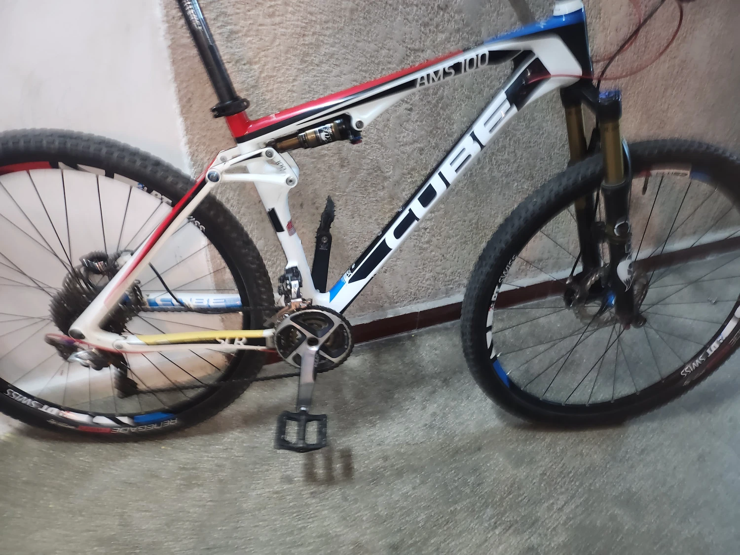 6. Cube ams 100,L,xtr,kashima,11.5kg