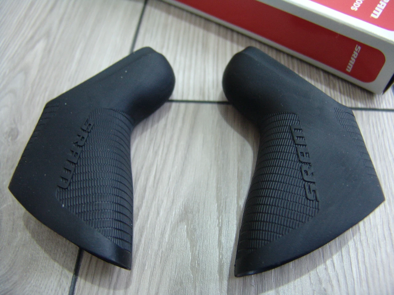 1. Mansoane de schimb pentru manete SRAM double tap/Noi
