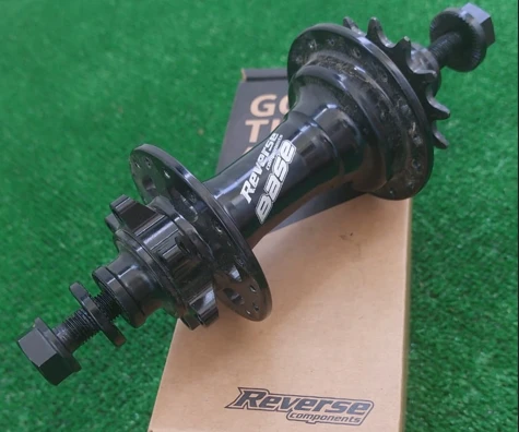 1. Butuc Reverse - The Base 13T