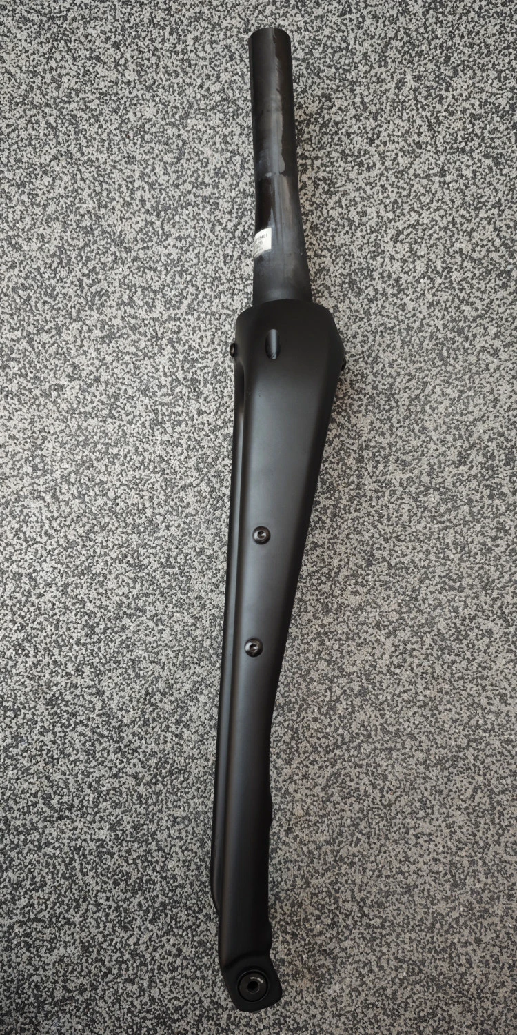 1. Furca gravel Merida Silex CF2 carbon