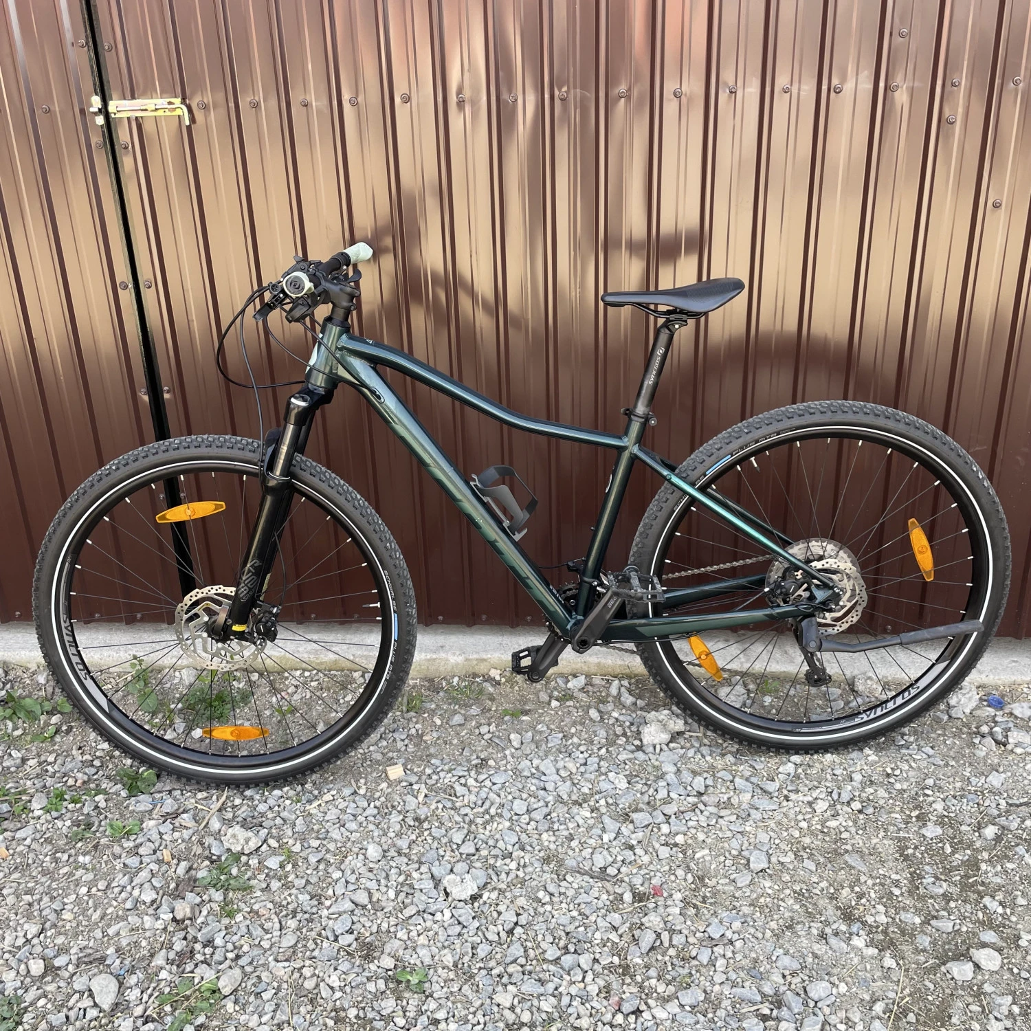 1. Scott Contessa Active 10, roți: 29, cadru: M