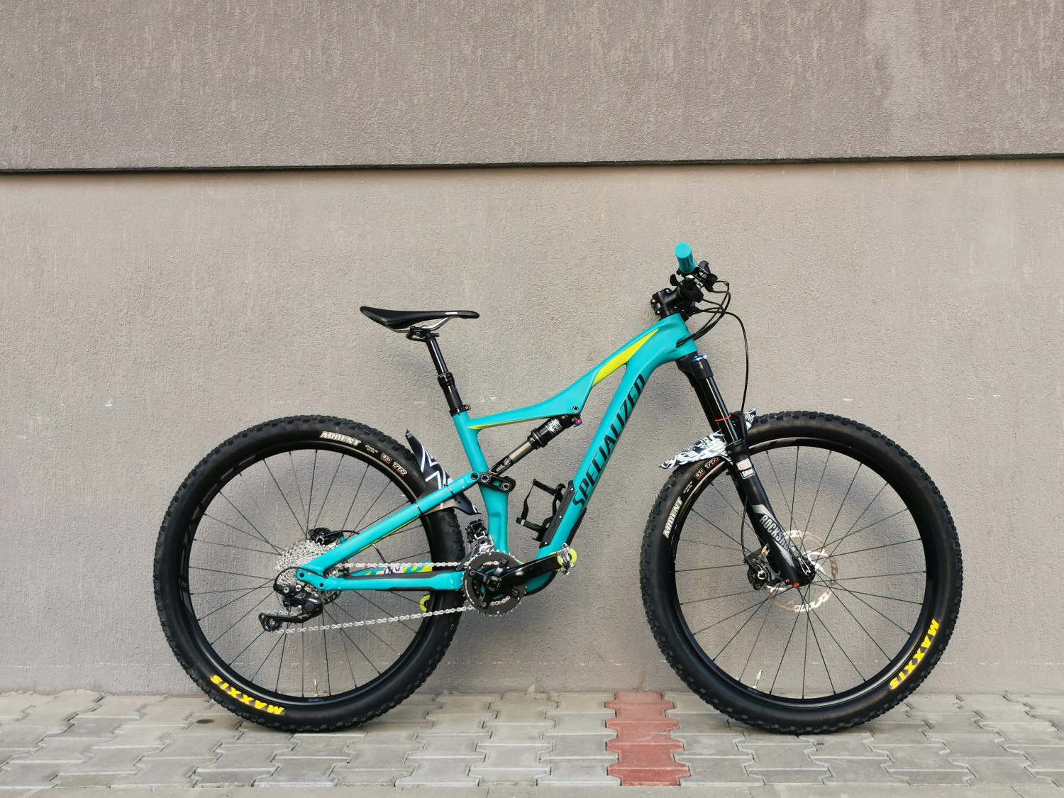 1. Specialized Rhyme FSR Comp Carbon 650B