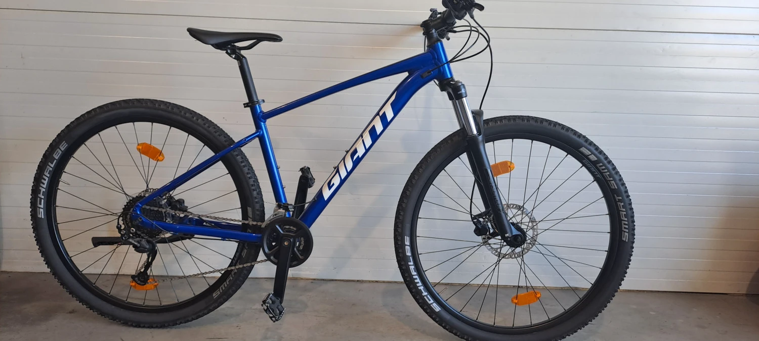 1. Giant Talon Aluxx 29" 2x9 viteze