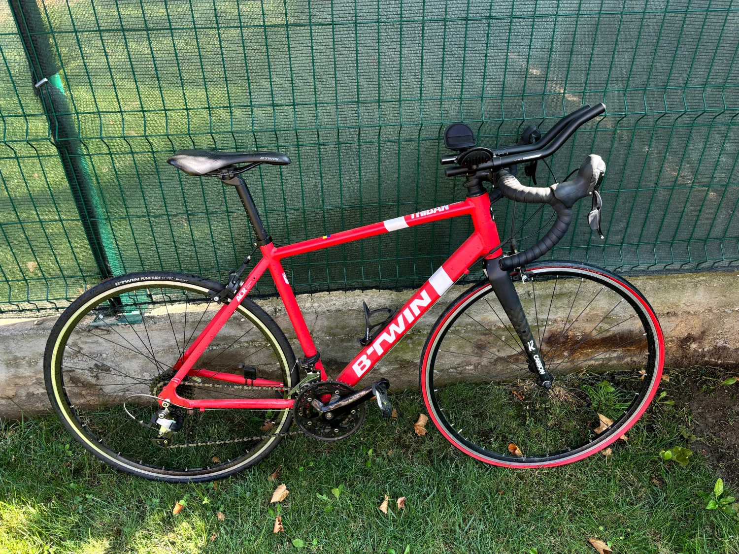 1. Bicicleta BTWIN TRIBAN 500