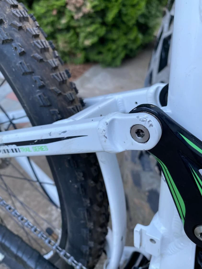 19. Bicicletă Mondraker Traker