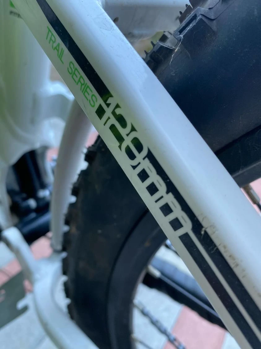 12. Bicicletă Mondraker Traker
